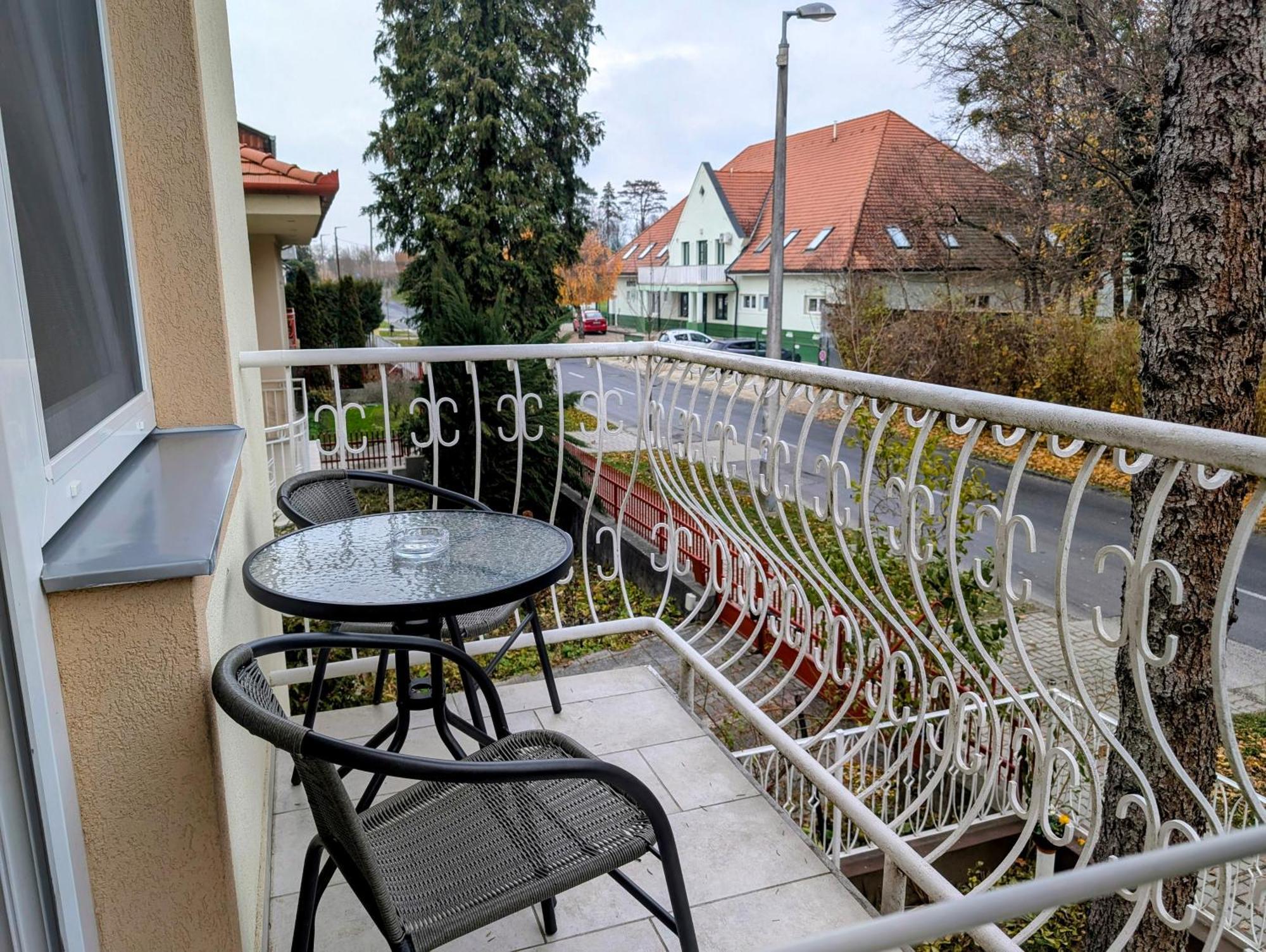 Moon Light Apartman Hévíz Kültér fotó